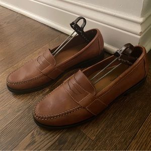 Cole Haan: Men’s size 11 loafers. In chestnut brown color